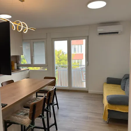 Comfort Spacious In Center