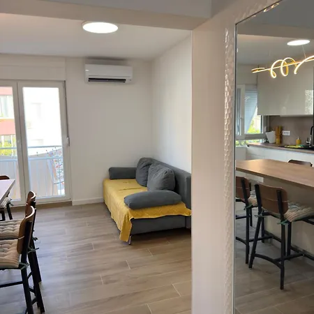 Comfort Spacious In Center Apartament